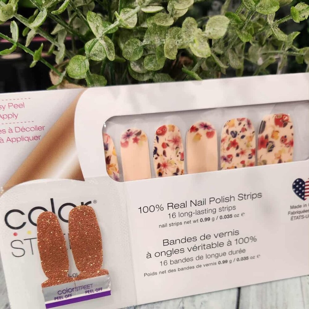Color Street Floral Press On Nail Design